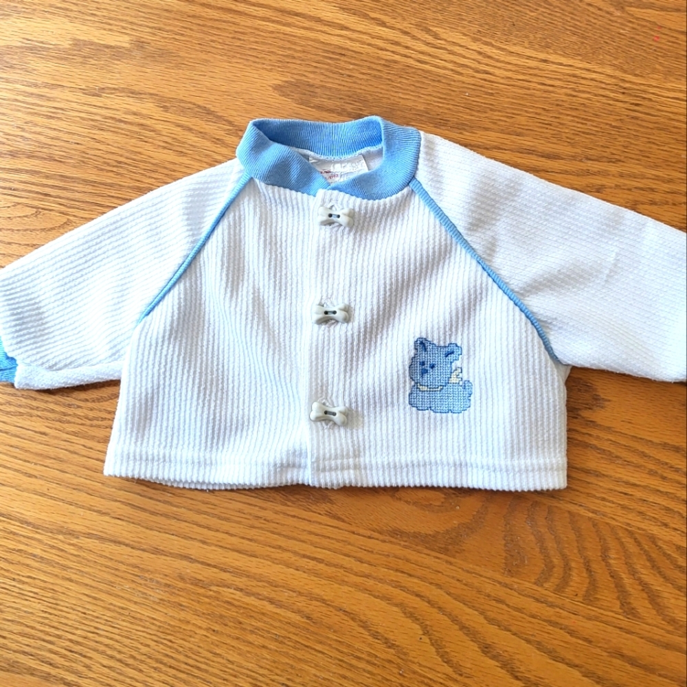 Vintage white/blue baby sweater